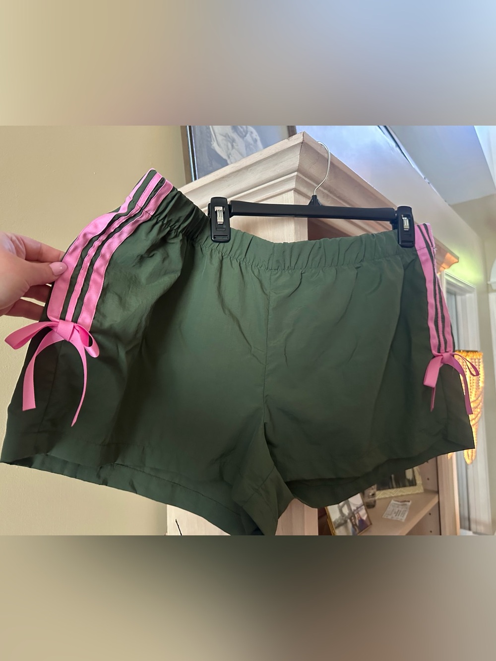 Pink bow shorts